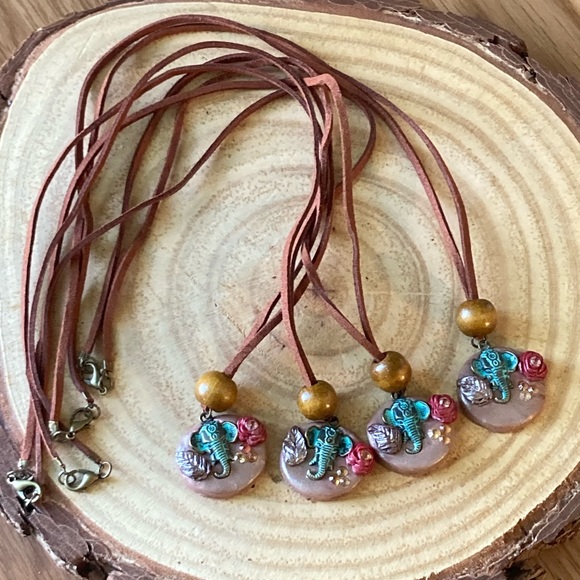 Ganesha Lord Hindu God Luck, Prosperity and protection Necklace - Picture 4 of 10